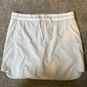 Light grey skort